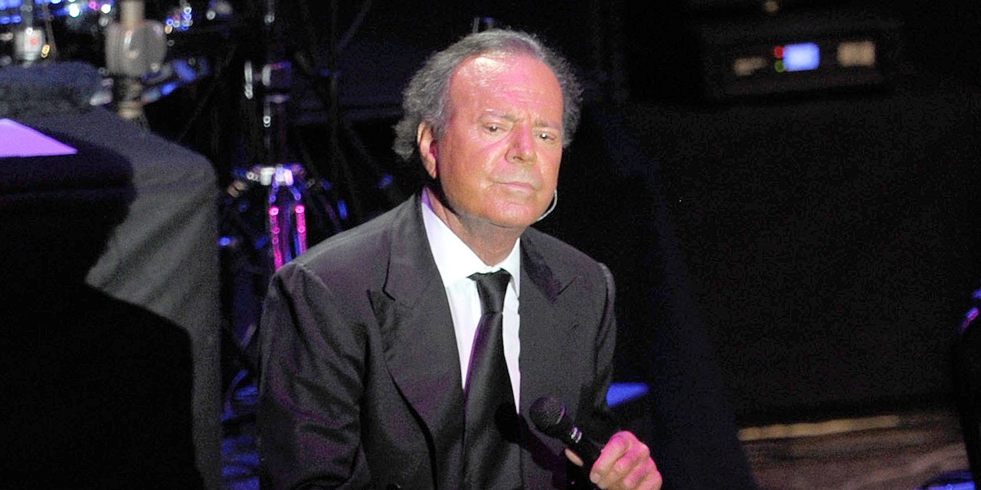 Se suspende el juicio por la supuesta paternidad de Julio Iglesias hasta nuevo aviso