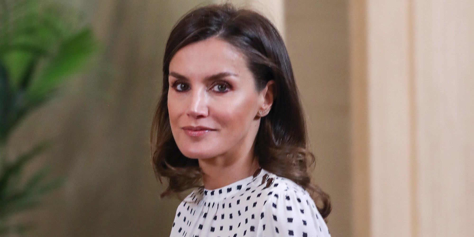 La Reina Letizia, más cariñosa que nunca en una audiencia en el Palacio de la Zarzuela