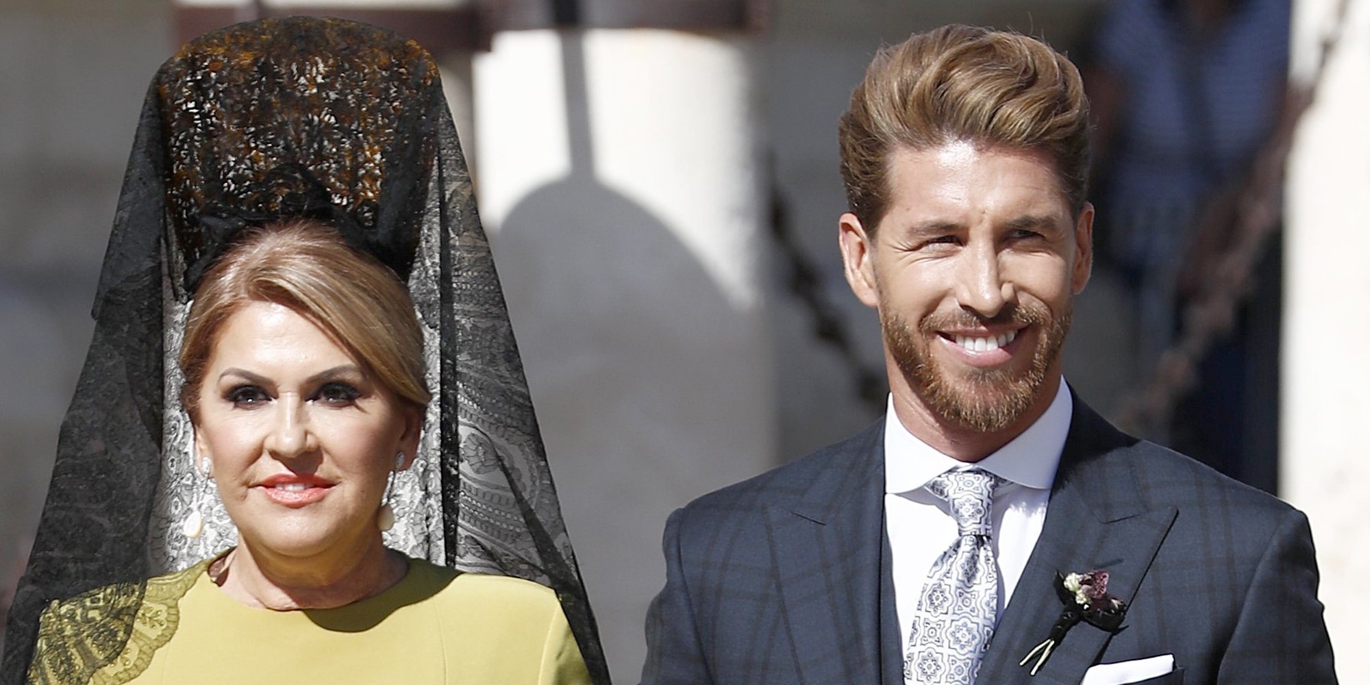 Sergio Ramos, un novio muy sonriente y repeinado en la Catedral de Sevilla para casarse con Pilar Rubio