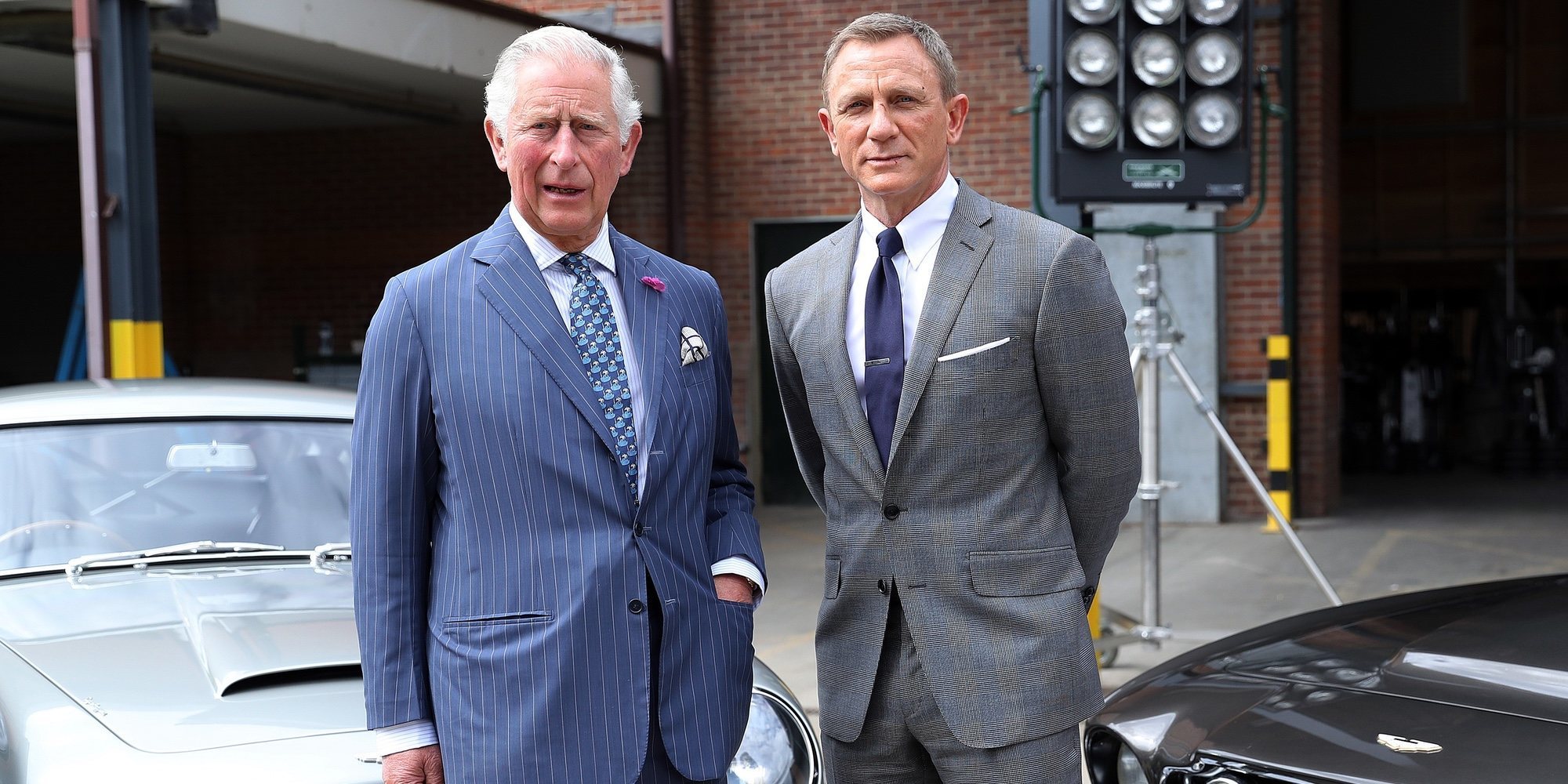 El Príncipe Carlos y Daniel Craig, cara a cara en el set de rodaje de 'James Bond'