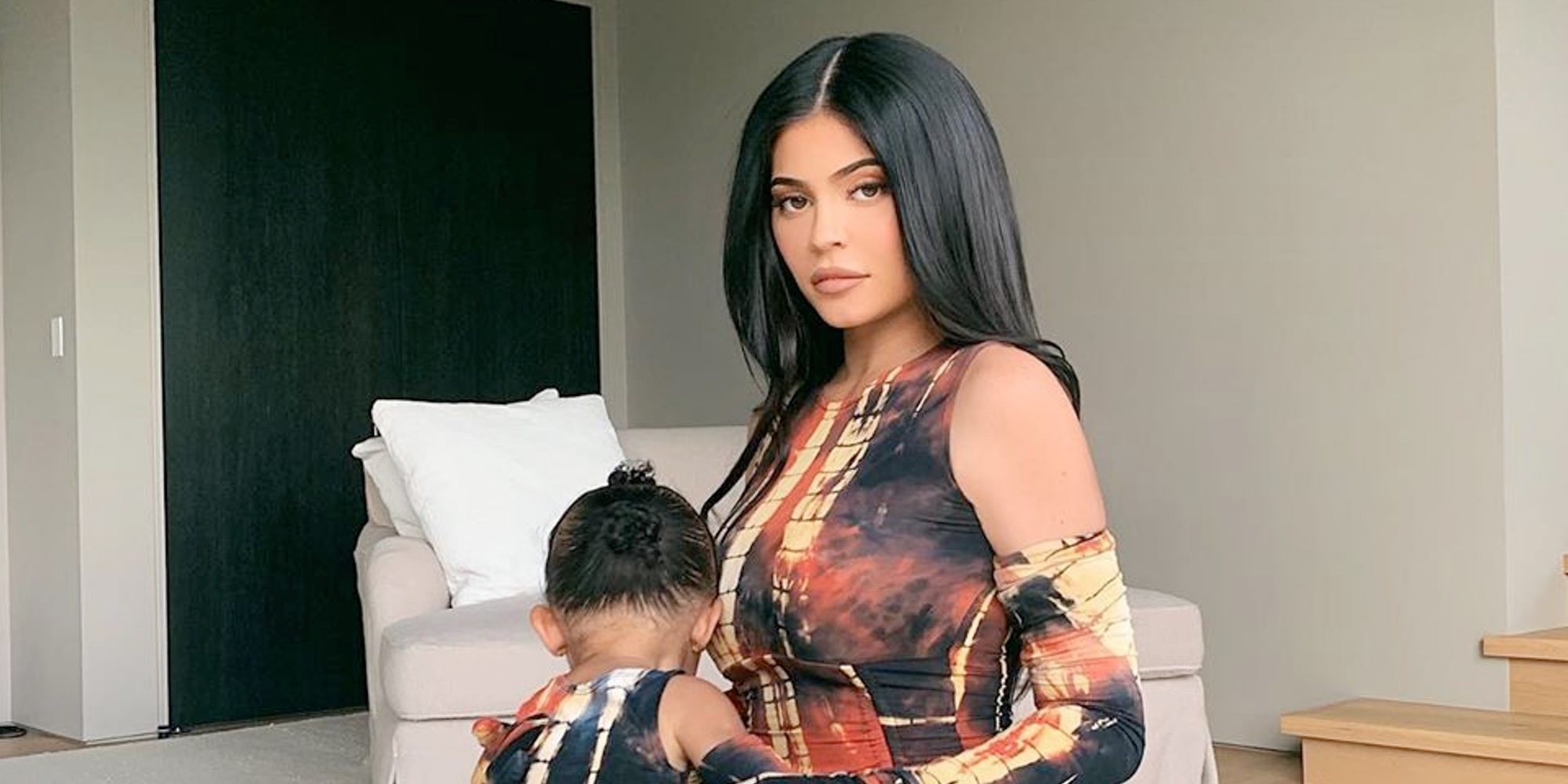 Stormi Webster protagoniza su primera portada junto a su madre Kylie Jenner y su abuela Kris Jenner