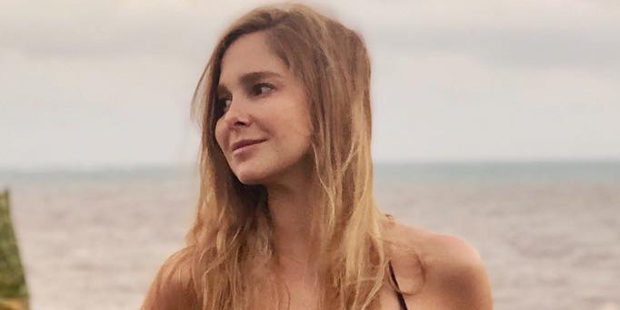 Natalia Sánchez disfruta de su primer verano en la playa con su hija Lía