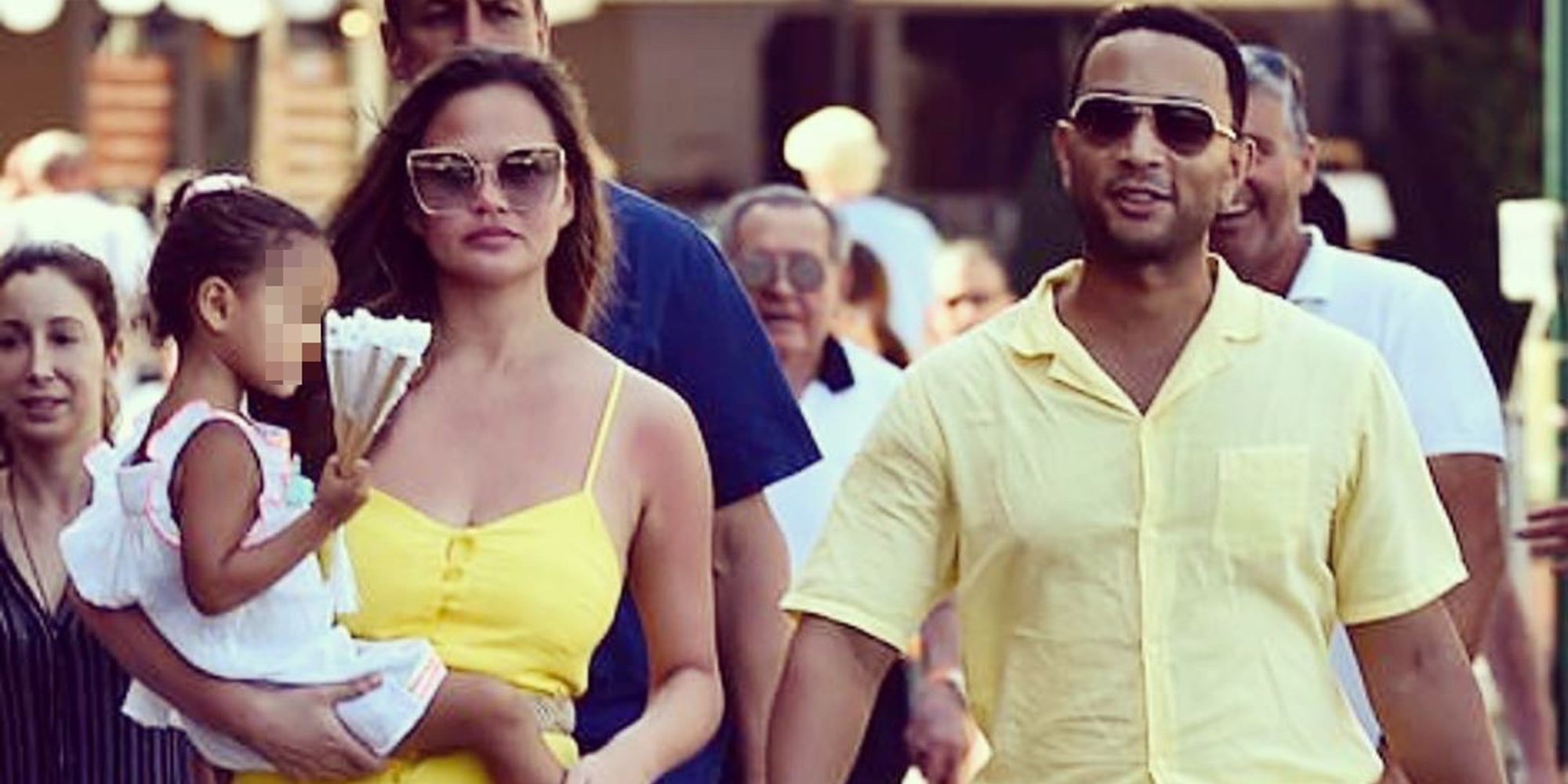 John Legend y Chrissy Teigen disfrutan de unas tranquilas vacaciones con sus hijos en Italia