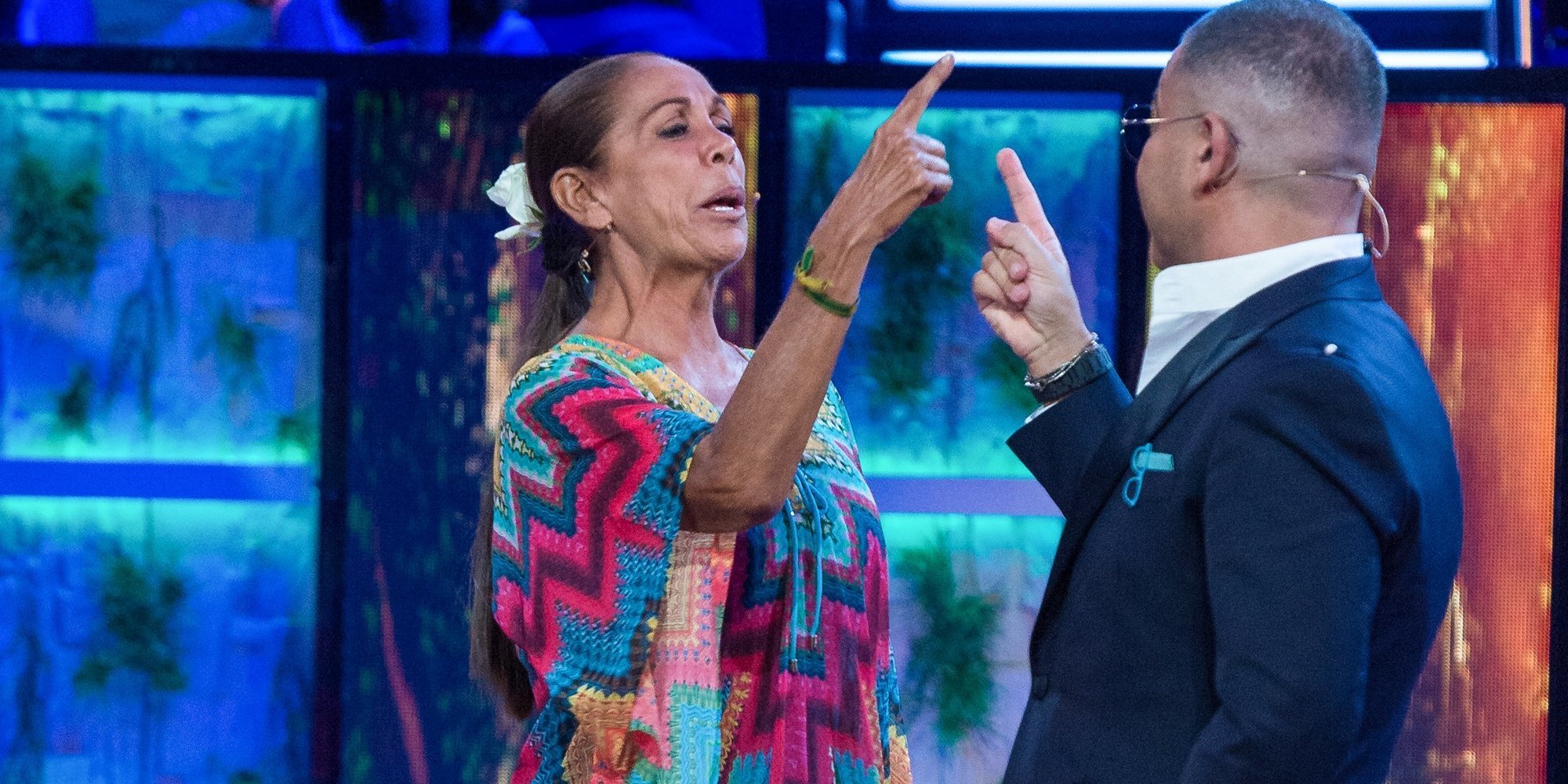 El divertido tira y afloja de Isabel Pantoja y Jorge Javier Vázquez en 'Supervivientes 2019'