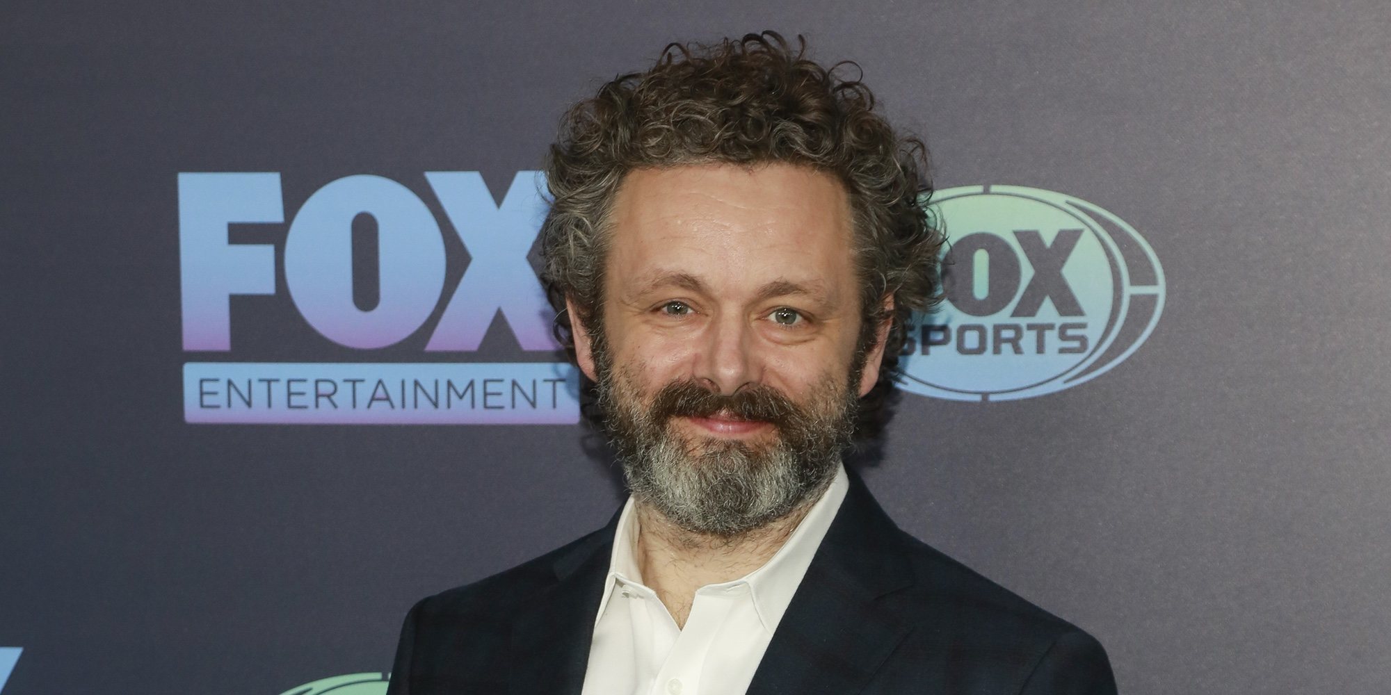 Michael Sheen y su novia 25 años menor que él van a ser padres de su primer hijo en común