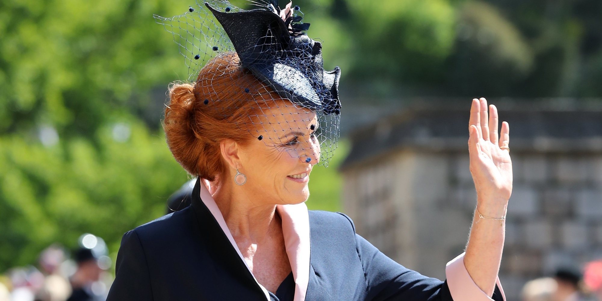 Sarah Ferguson confiesa que vive con el Príncipe Andrés