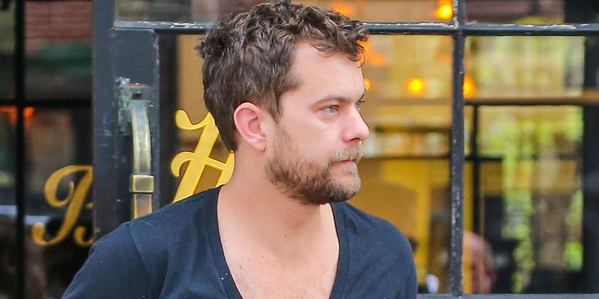 La romántica foto con la que Joshua Jackson y Jodie Turner-Smith han confirmado su romance