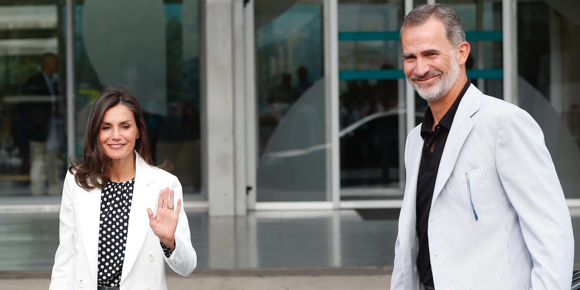 Los Reyes Felipe y Letizia acuden al hospital a ver al Rey Juan Carlos