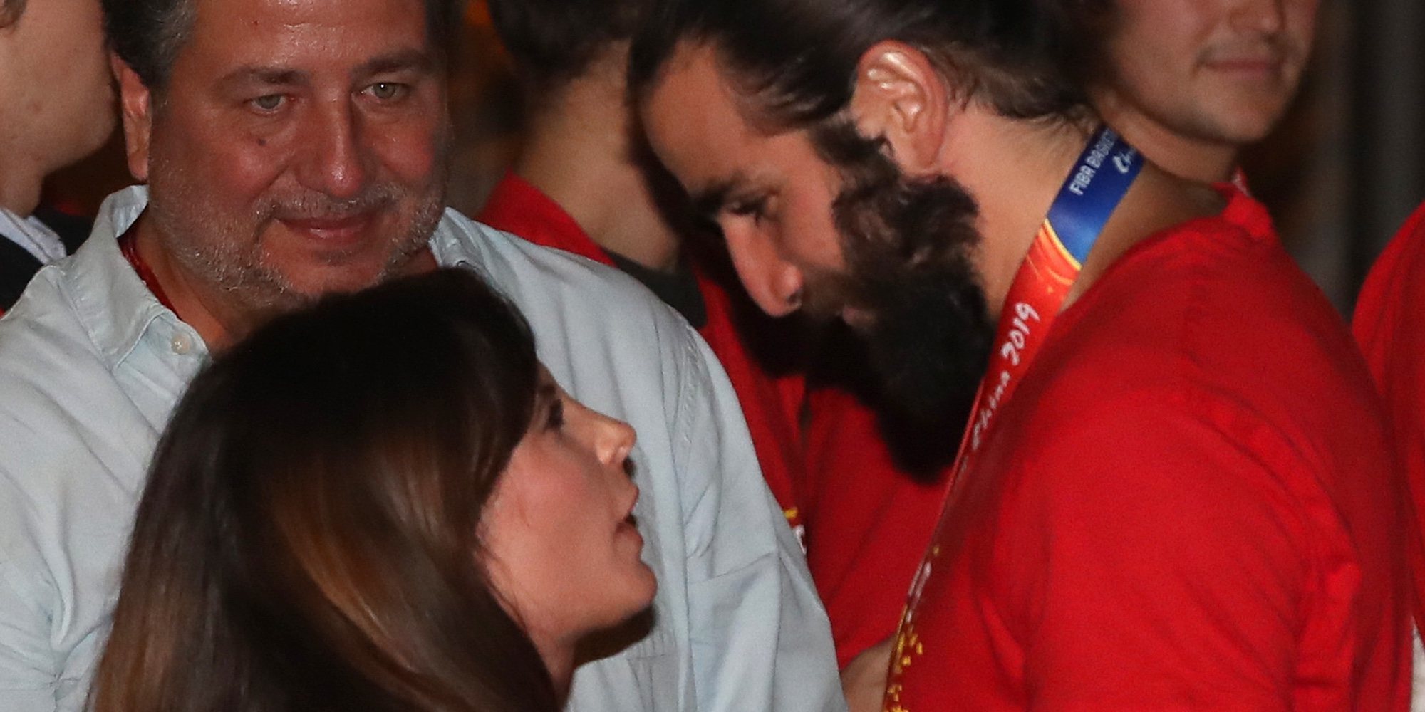 El beso de Ricky Rubio con su novia para celebrar su victoria en el Mundial de baloncesto de China