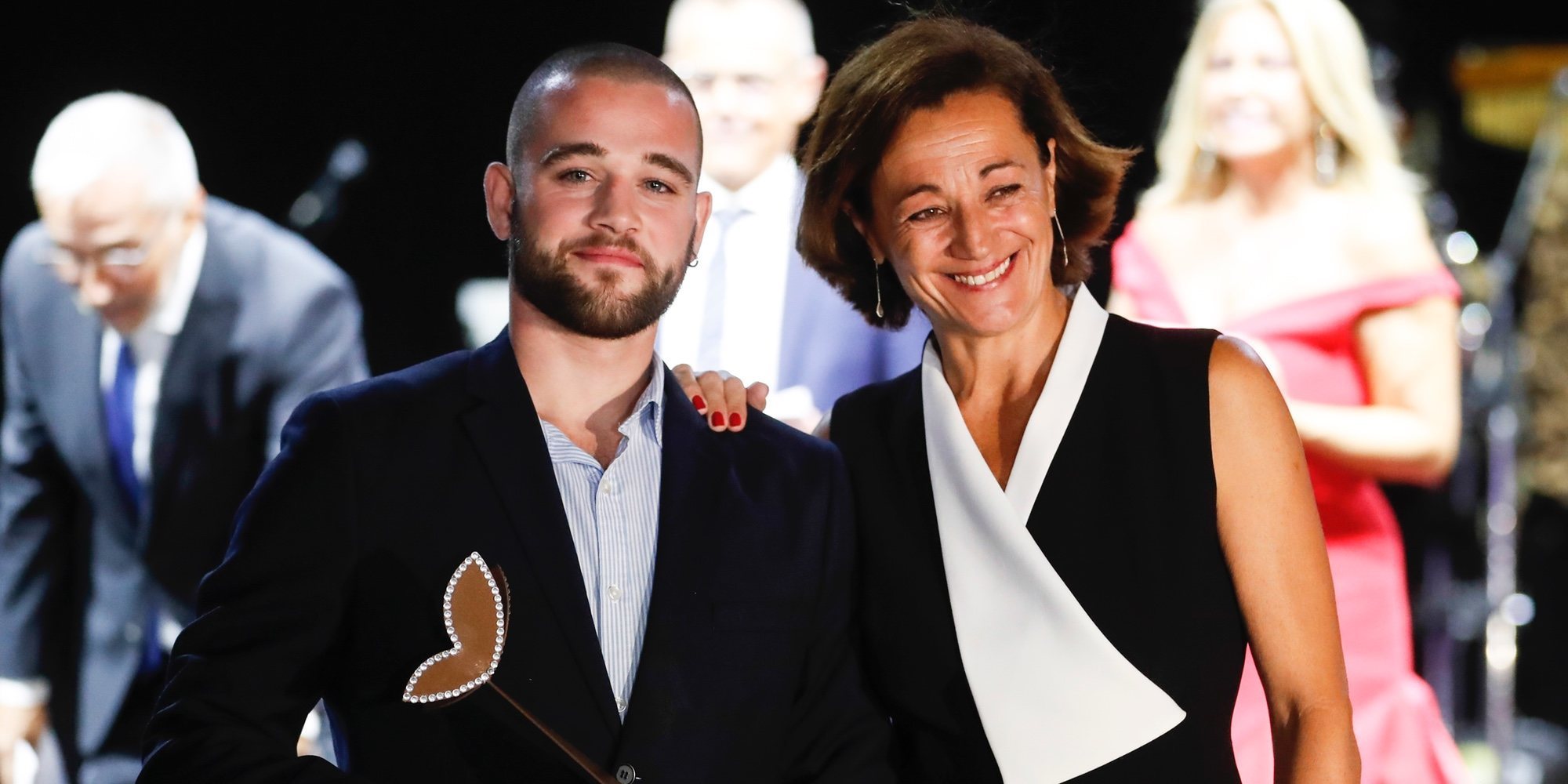 El hijo y la hermana de Blanca Fernández Ochoa se emocionan en el primer homenaje en su memoria