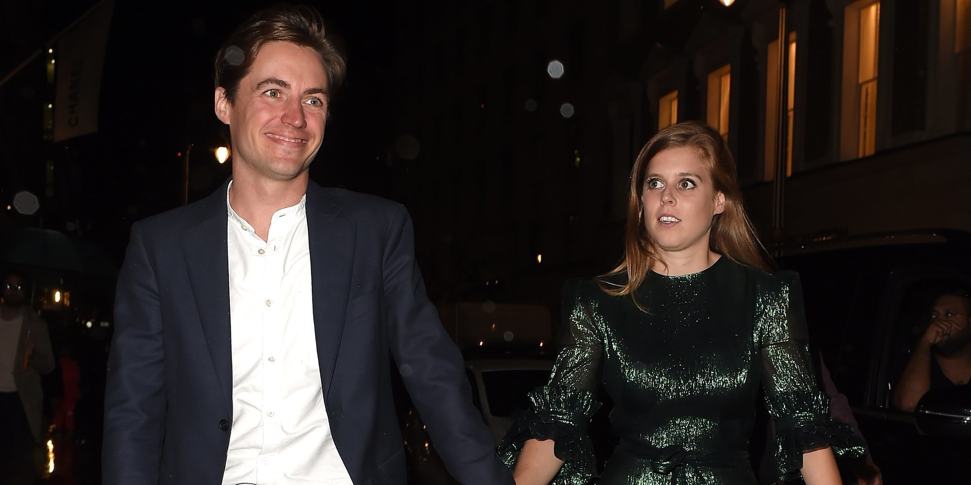 La Princesa Beatriz de York y Edoardo Mapelli Mozzi reaparecen en una fiesta tras el anuncio de su compromiso