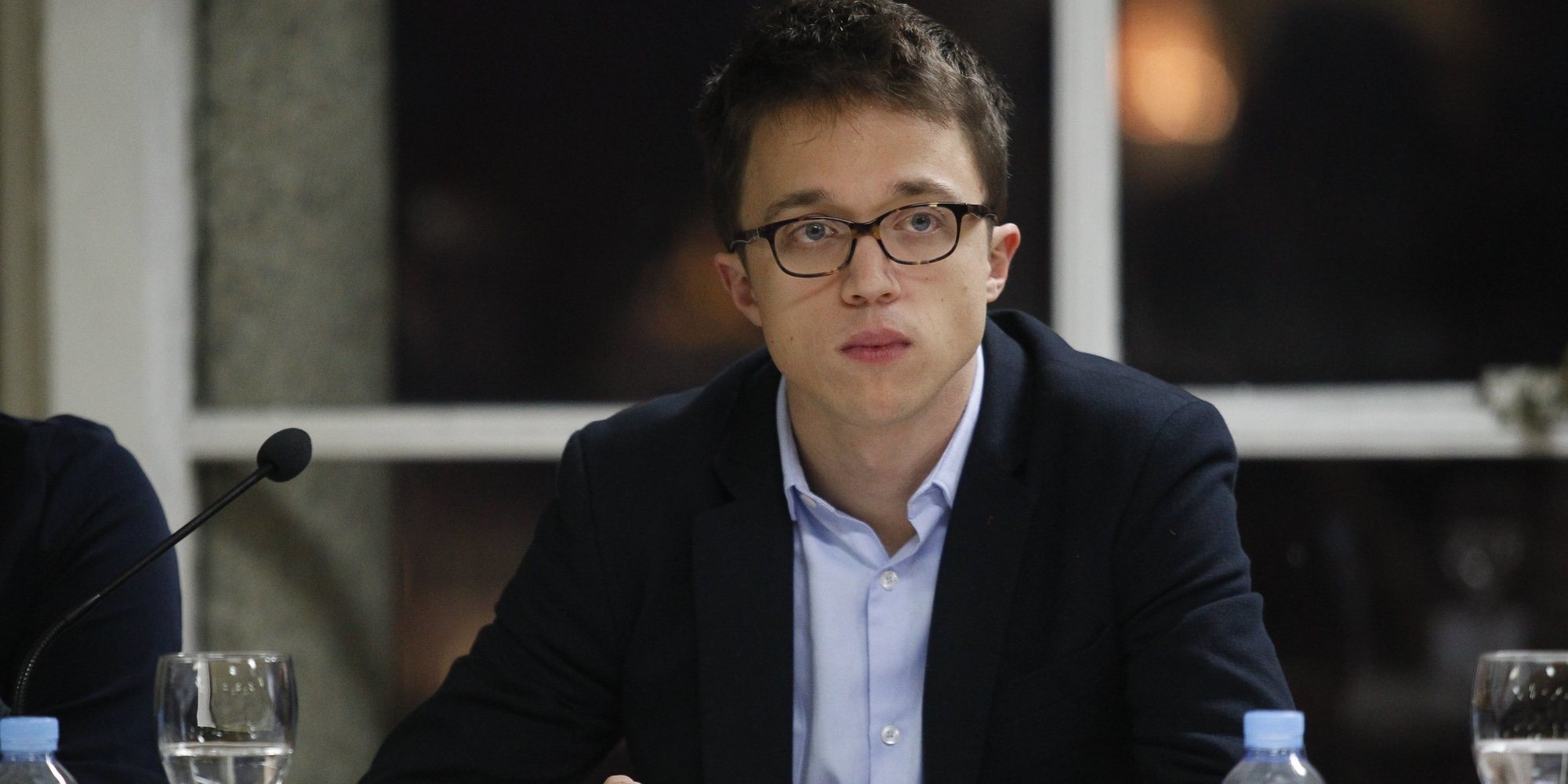 Íñigo Errejón se compromete con la periodista catalana Gloria Mena