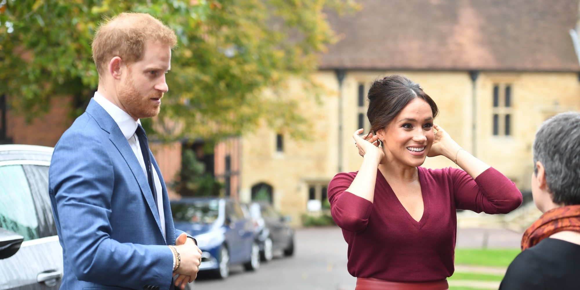 De la sonrisa de Meghan Markle a la tensión del Príncipe Harry en su inesperada aparición pública