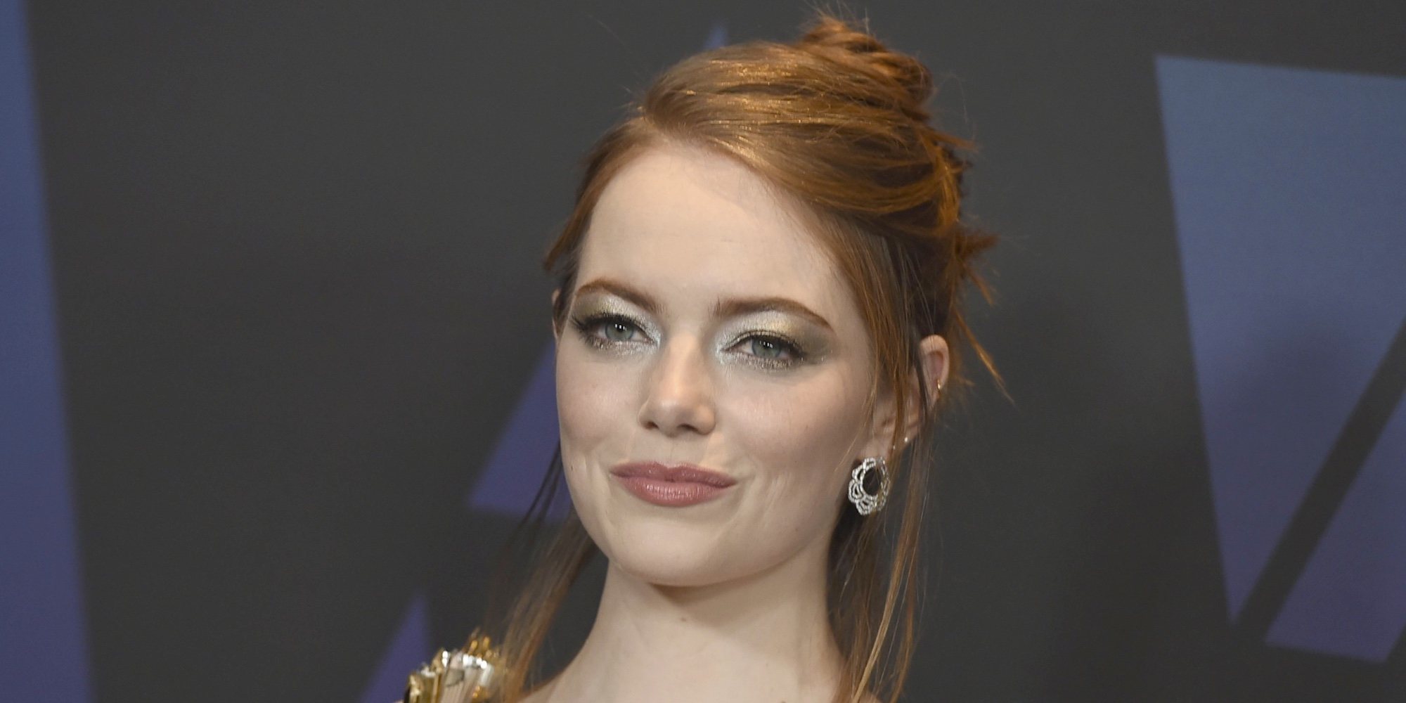 Emma Stone reaparece entre amigos tras el anuncio de su compromiso con Dave McCary