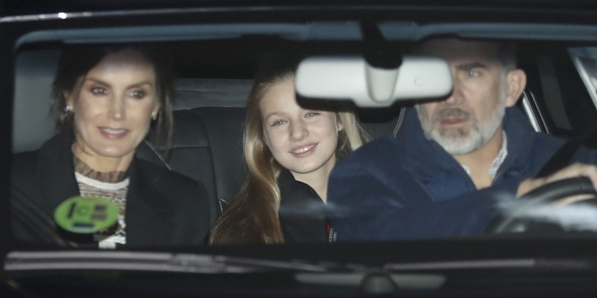 Los Reyes Felipe y Letizia y Leonor y Sofía cumplen con la tradición del Día de Reyes en casa de Jesús Ortiz