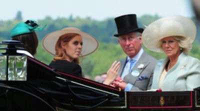 Isabel II, el Príncipe Carlos, Camilla Parker y las Princesas de York presiden la inauguración de Ascot