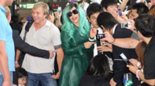 Lady Gaga arrasa ante sus fans a su llegada a Japón para dar un concierto benéfico