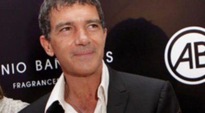 Antonio Banderas revela que sufrió un tumor en la espalda hace dos años