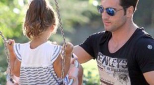 David Bustamante, todo un padrazo con su hija Daniella en una divertida tarde de parque