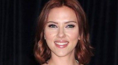 Scarlett Johansson olvida sus fotos desnuda junto a Bradley Cooper y Kieran Culkin