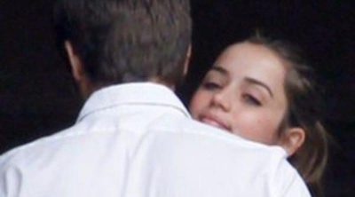 Ana de Armas y Marc Clotet: besos y abrazos en el Festival de San Sebastián