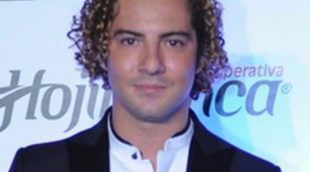 David Bisbal sufre un nuevo golpe familiar: la pérdida de su abuela María