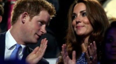 Los escándalos regresan a la Monarquía Británica con los desnudos del Príncipe Harry y Kate Middleton