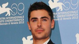 Zac Efron explica el significado del término 'paciencia' junto a Elmo en 'Barrio Sésamo'