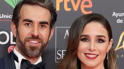 Candela Serrat presume de embarazo y de felicidad con Daniel Muriel en la alfombra roja de los Goya 2020