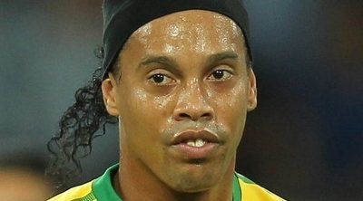 Ronaldinho, sin cargos tras declara durante 8 horas por entrar con documentación falsa en Paraguay