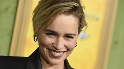 Emilia Clarke sortea una cena con ella para recaudar dinero en la lucha contra el coronavirus