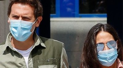 Malú y Albert Rivera salen del hospital pletóricos con su hija recién nacida Lucía