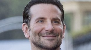 Bradley Cooper vivió semanas de pánico preocupado por la salud de su madre frente al coronavirus