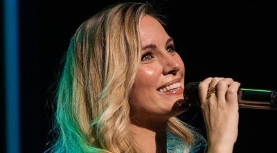 Edurne luce embarazo: "Es la primera vez que subo a un escenario y lo hago acompañada de alguien muy especial"