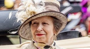 Así es la sencilla felicitación de Navidad de la Princesa Ana y Sir Timothy Laurence