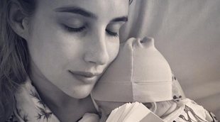 Emma Roberts enseña la carita de su hijo Rhodes Robert