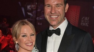 Kylie Minogue y Paul Solomons se han prometido