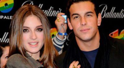 Mario Casas y María Valverde pasean su amor por un parque de Madrid