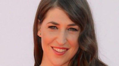 Mayim Bialik, actriz de 'The Big Bang Theory', se divorcia de Michael Stone