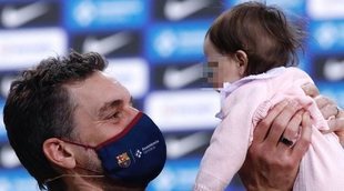 Pau Gasol regresa al FC. Barcelona de Baloncesto en una presentación en la que su hija Ellie ha sido la protagonista