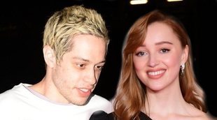 Un despiste de Phoebe Dynevor y Pete Davidson confirma su relación