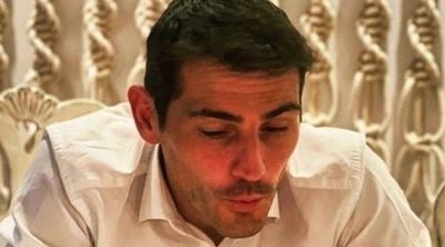 Iker Casillas sopla las velas de su 40 cumpleaños junto a Sara Carbonero y sus dos hijos