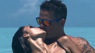 Alejandro Sanz y Rachel Valdés, dos tortolitos en el paraíso inaugurando el verano