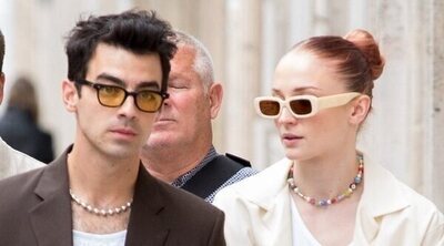 Joe Jonas y Sophie Turner disfrutan de las calles de París