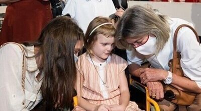 Gabriella de Mónaco, escayolada y en silla de ruedas junto a Carolina de Mónaco y Carlota Casiraghi