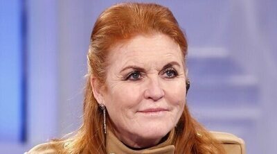 El paso de Sarah Ferguson por Italia: su novela, palabras de apoyo al Príncipe Andrés y menciones a los Sussex y Lady Di