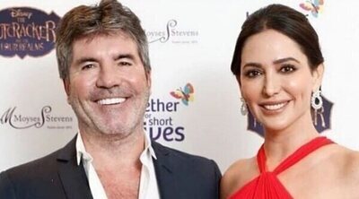 Simon Cowell se compromete con Lauren Silverman durante un viaje familiar a Las Bahamas