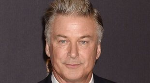 Alec Baldwin por fin entregará su móvil para que la Policía investigue la muerte de Halyna Hutchins