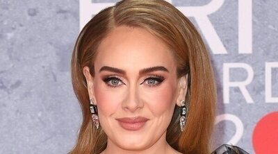 Adele brilla en los Brit Awards 2022 siendo la flamante ganadora de la noche