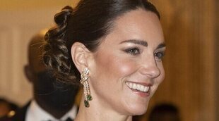 Los guiños de Kate Middleton a la Reina Isabel en la cena en su honor en Jamaica